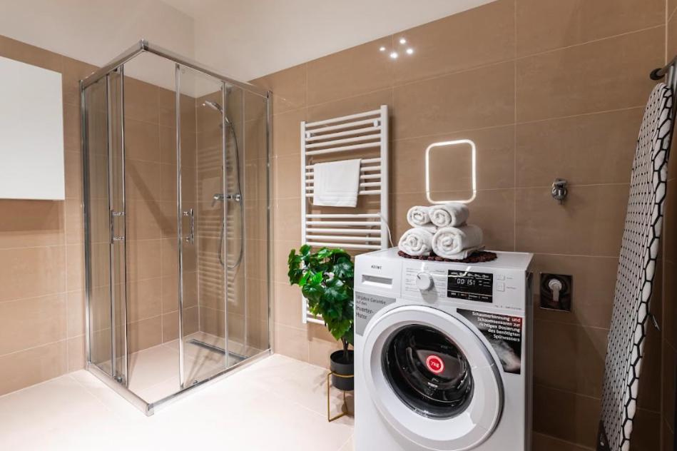 Authentic Apartment Next To Schwedenplatz Wien Ngoại thất bức ảnh